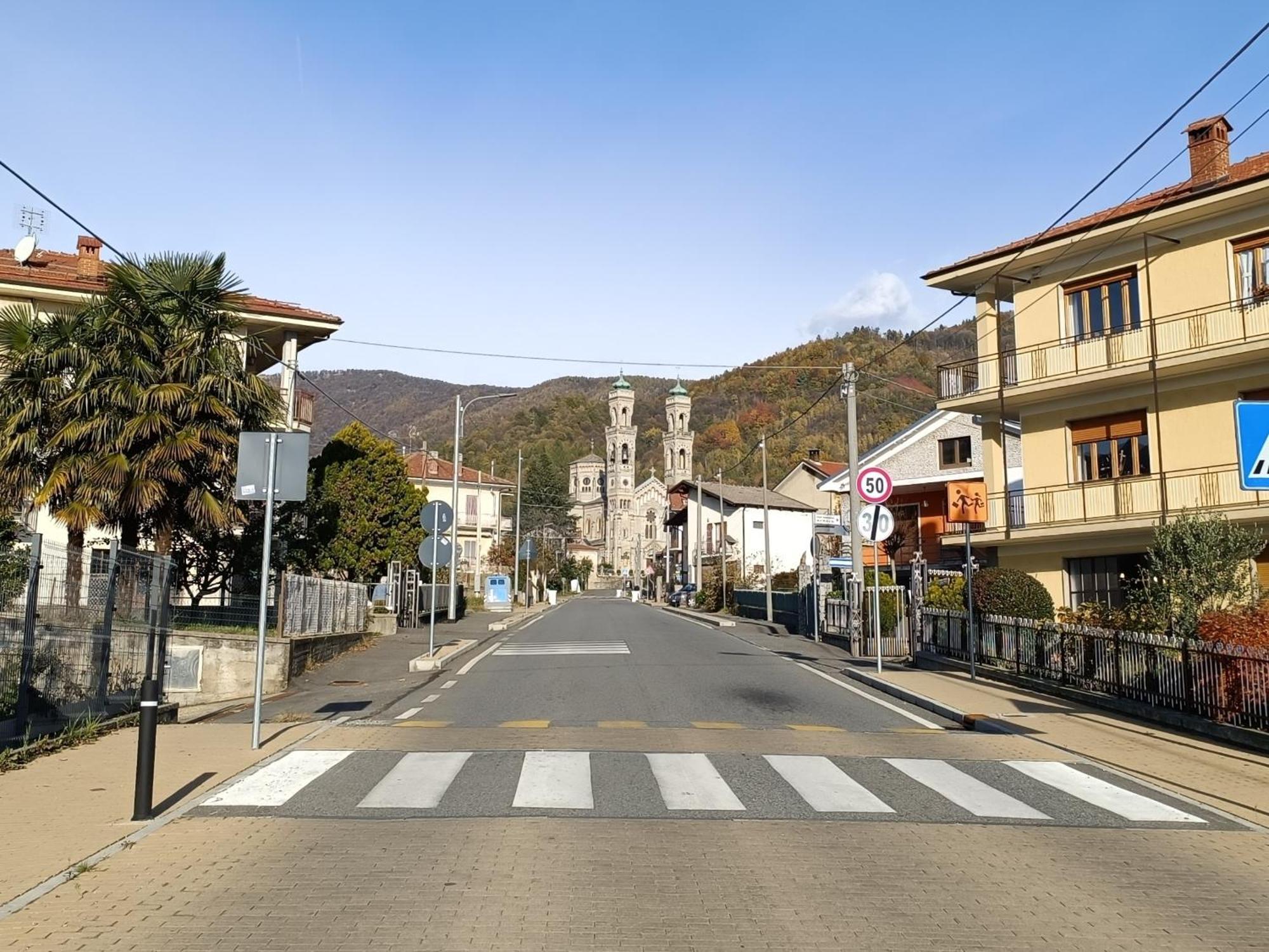 Grazioso Bilocale Merlino, Luminoso Con Vista Santuario, Wifi 기아베노 외부 사진