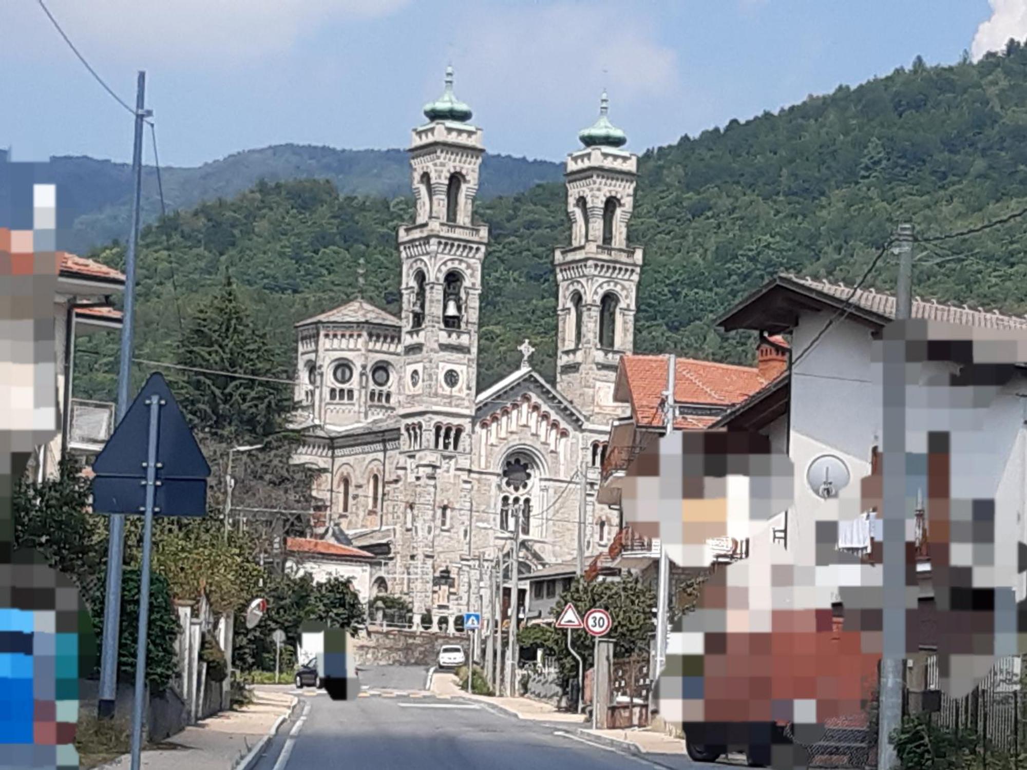 Grazioso Bilocale Merlino, Luminoso Con Vista Santuario, Wifi 기아베노 외부 사진